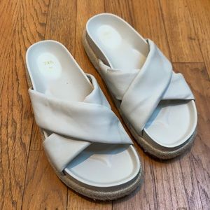 Zara sandals color: creme size 40